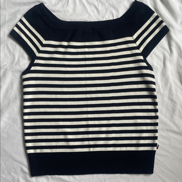 Tommy Hilfiger Tops - Tommy Hilfiger Navy & White Striped Knit Top - Classic Style - Medium